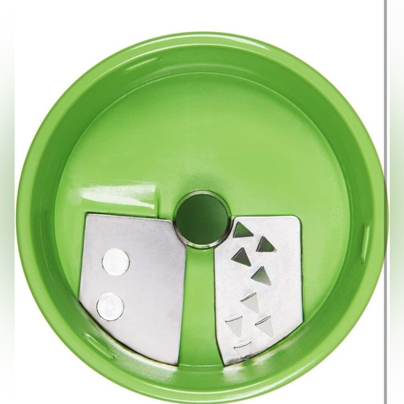 NEW OXO Good Grips Handheld Spiralizer - Picture 14 of 15